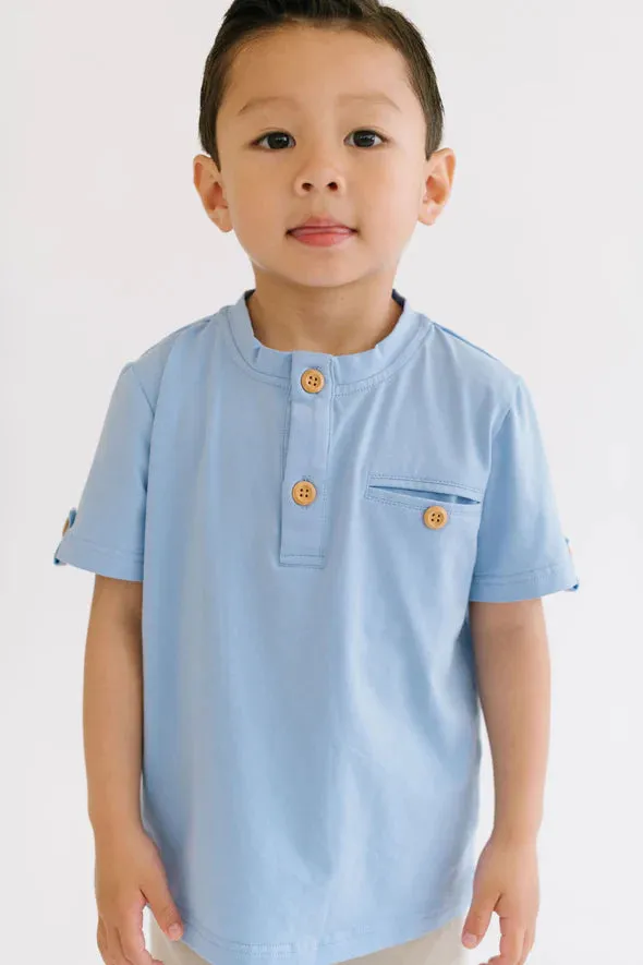 Alex Tee in Baby Blue