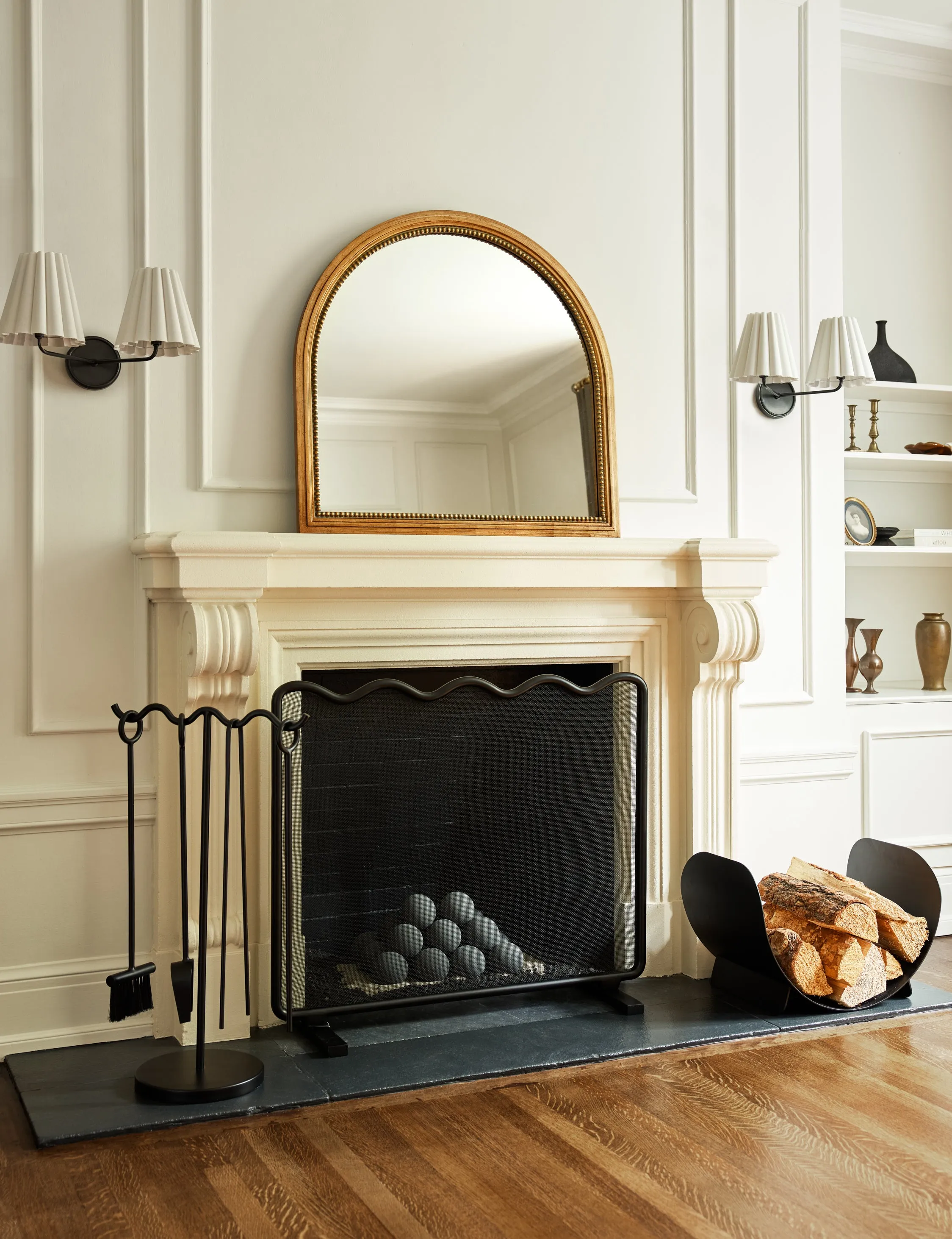 Armando Fireplace Screen