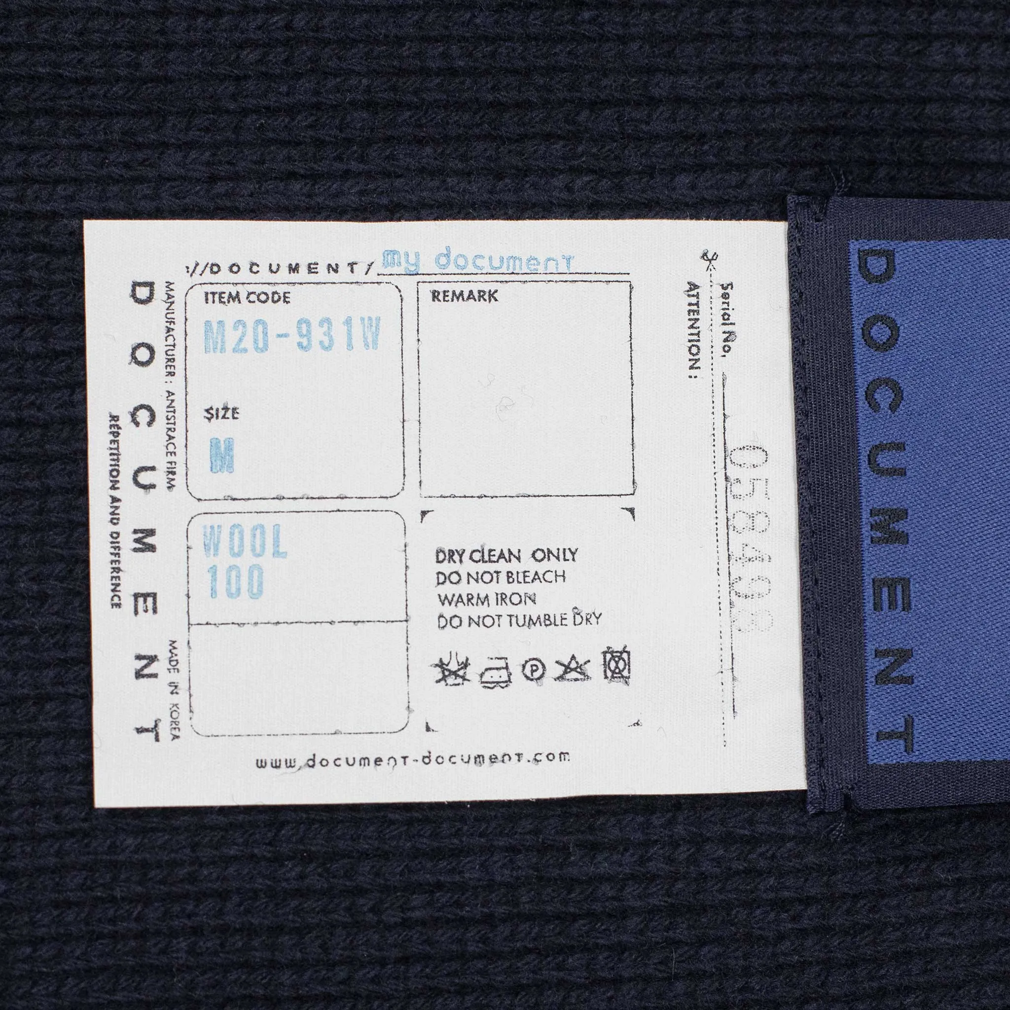 Big pocket cardigan in navy heavyweight wool