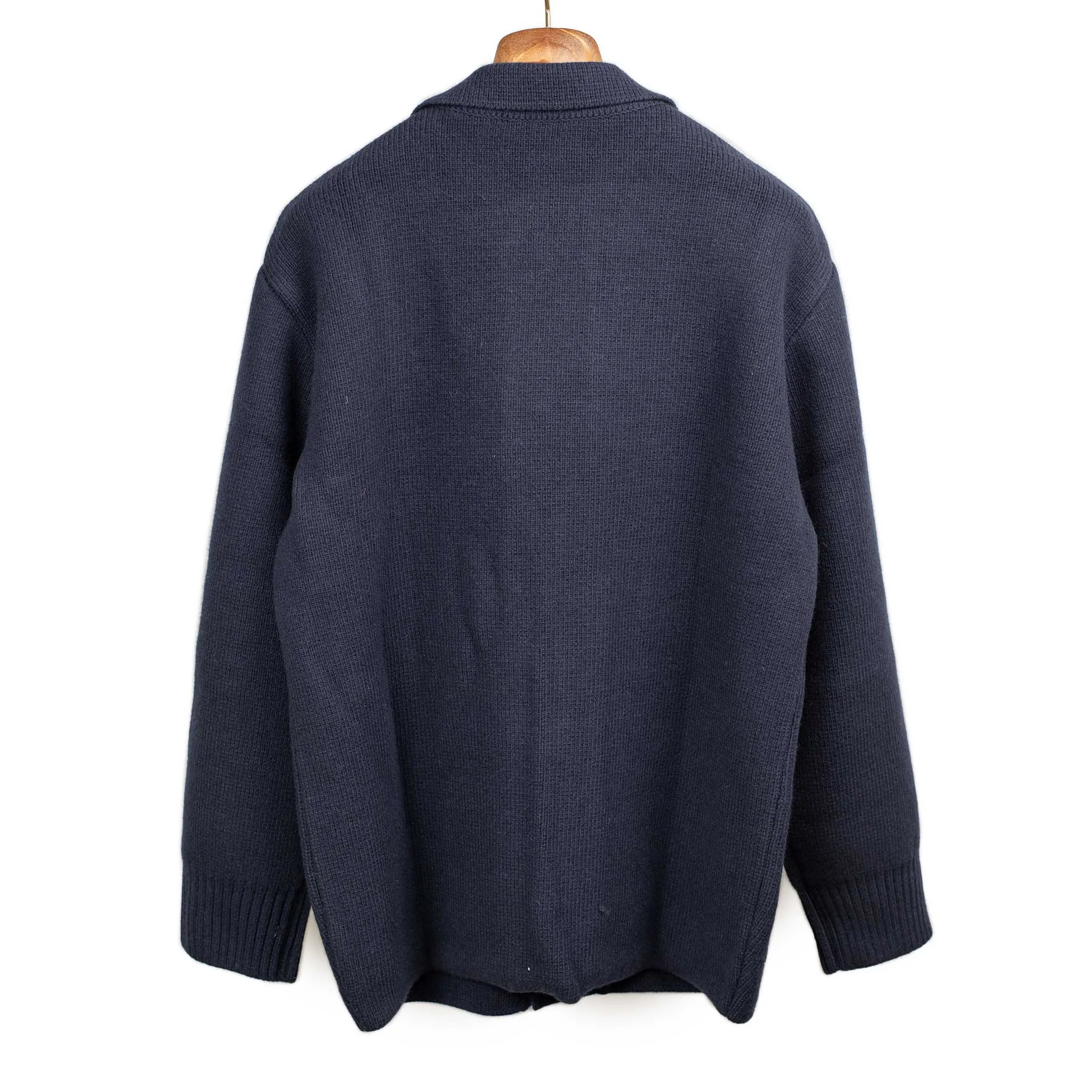 Big pocket cardigan in navy heavyweight wool