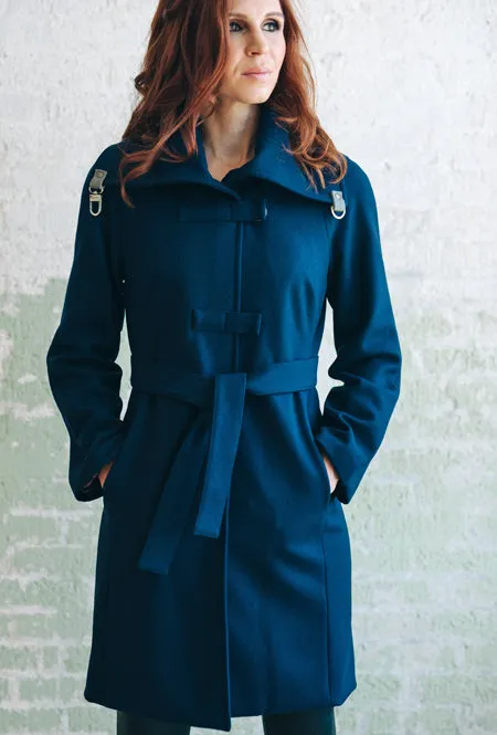 CROSSBAR RAGLAN COAT · navy