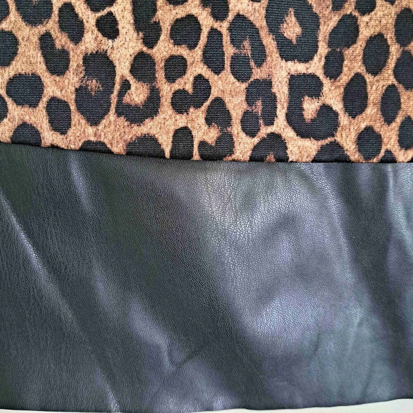 MICHAEL Michael Kors Dark Camel Cheetah Faux Leather Mini Skirt Size 0X Plus