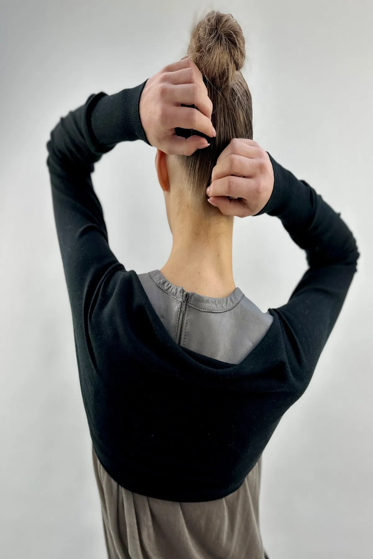 Stack Shrug Black